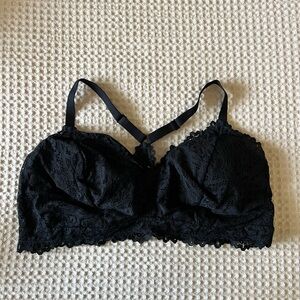 Plus Size Black Lace Bralette